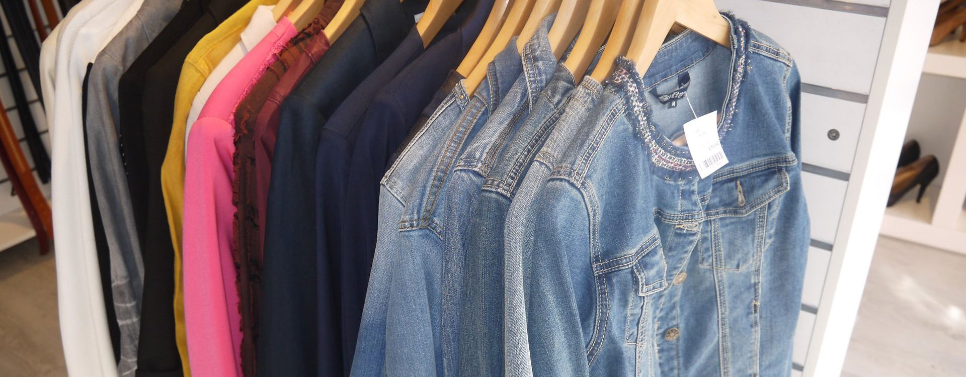 Dépôt-vente de vêtements Laval